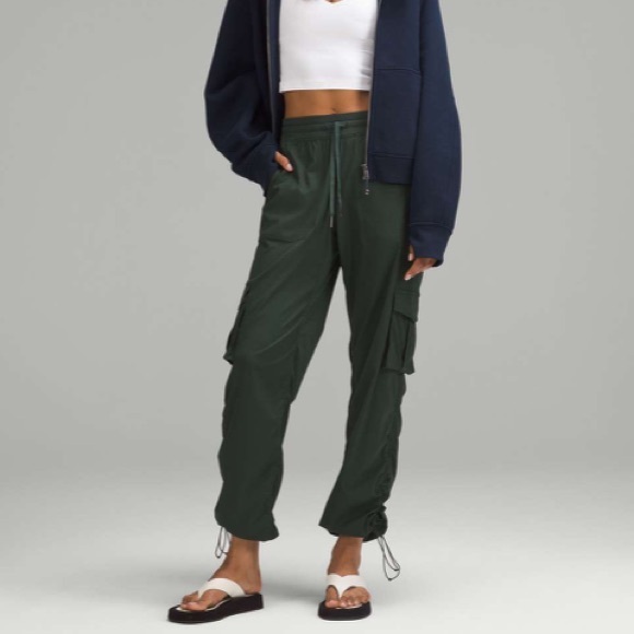 lululemon athletica Pants - Lululemon Athletica Dance Studio Relaxed-Fit Mid-Rise Cargo Pant Size Medium
